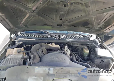 2002 Chevrolet Silverado 1500 из США, поврежденный, VIN 1GCEC14W72Z148839